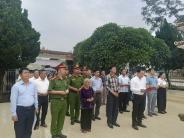 Lãnh đạo xã Nghĩa Khánh dâng hương tưởng niệm các anh hùng liệt sỹ